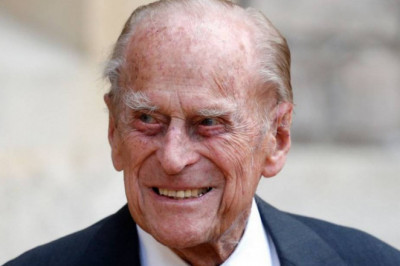 Morre aos 99 anos o príncipe Philip