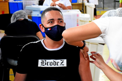 São Luís é a primeira capital a imunizar maiores de 18 anos contra a Covid