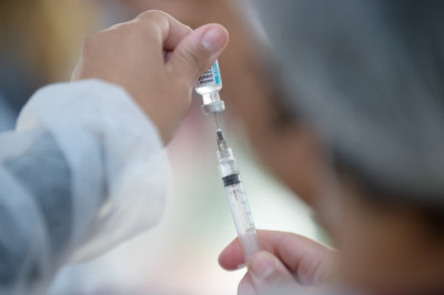 Saiba qual a vacina contra a Covid mais aceita em viagens internacionais
