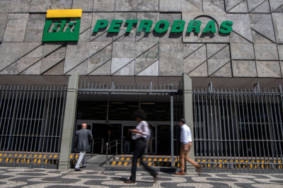 Privatização da Petrobras depende apenas do presidente Bolsonaro, afirma Ministério 