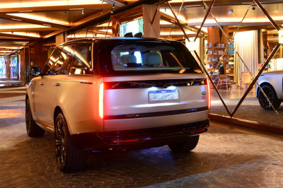 Range Rover chega ao Brasil com preço a partir de R$ 1,1 milhão