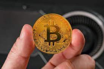 Bitcoin crava nova máxima após recorde de entradas em ETFs