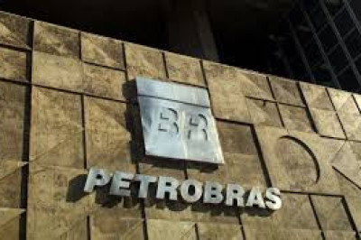 Petrobras (PETR4) submete a acionistas proposta de R$ 22 bilhões em dividendos extras