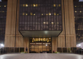 Aprovado texto-base que garante autonomia ao Banco Central