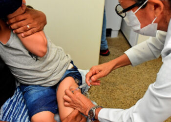 Crianças que perderam prazo de vacinação contra a H1N1 serão imunizadas neste sábado