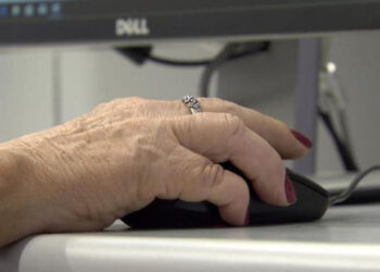 Fórum debate inclusão de idosos no mundo digital