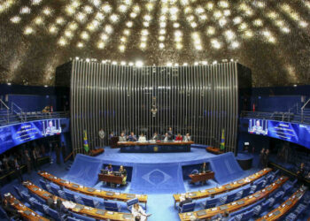 Senado aprova lei de incentivo ao primeiro emprego