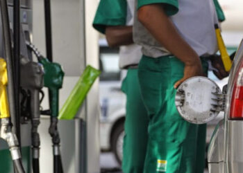 500 mil frentistas podem perder o emprego no Brasil