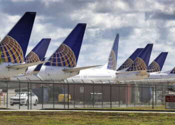 Funcionários de companhia aérea que não se vacinarem serão demitidos