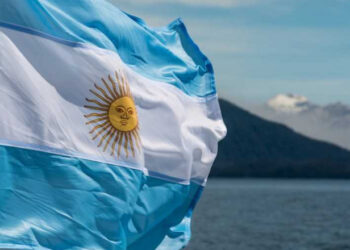 Argentina vai reabrir fronteira para brasileiros imunizados