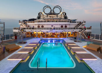 Cruzeiros voltam a circular no Brasil