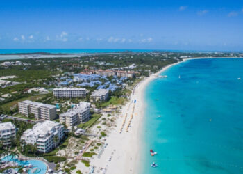 Veja as 25 praias mais bonitas do mundo segundo revista de viagens