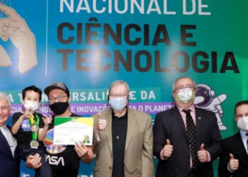 Menino de 5 anos é o mais jovem a descobrir asteroides no mundo