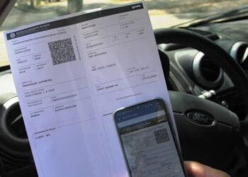 Justiça determina que CRLV volte a ser emitido em papel