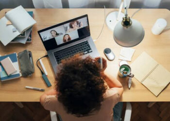 Startup abre 600 vagas de emprego em home office