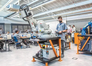 Mundo Senai abre seleção para 6 mil vagas de empregos