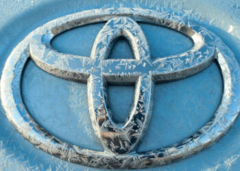 Toyota vai investir R$ 1,7 bilhão para produzir compacto híbrido