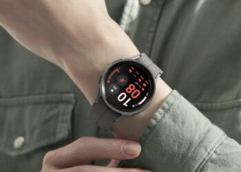 Galaxy Watch ganha suporte para WhatsApp, Samsung Wallet e Thermo Check