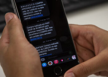 Como funciona o Golpe do 0800