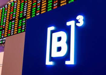 Bolsa bate novo recorde histórico nesta segunda-feira (18)