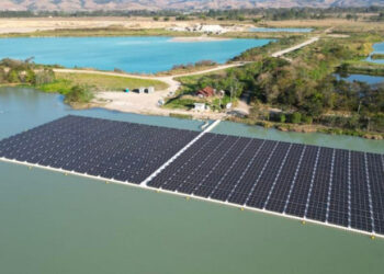 Empresa quer transformar lagos de mineração em usinas de energia solar