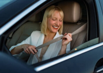 Dos Carros Autônomos às Casas Inteligentes: Avaliando o Desempenho da Computação de Borda