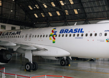 LATAM revela primeira aeronave temática para a campanha “Conheça o Brasil: Voando”