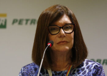 Presidente da Petrobras defende políticas de preços em vigor