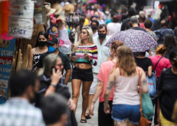 FGV aponta que confiança do comércio caiu pelo 2º mês seguido