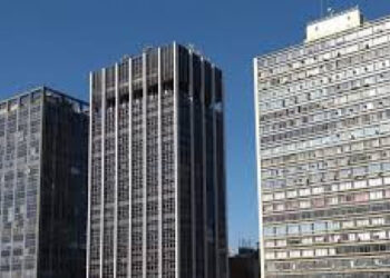 Fundo HCTR11 anuncia recorde de dividendos e salta 10% na Bolsa