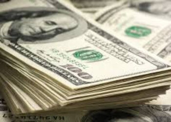 Levantamento revela: investidores optam pelo dólar em detrimento da Bolsa pelo segundo mês consecutivo