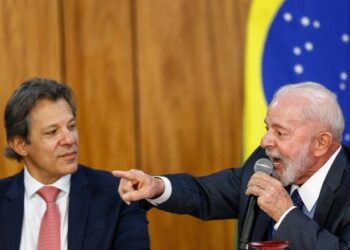 Déficit fiscal marca terceiro mandato de Lula e desafia metas do Governo