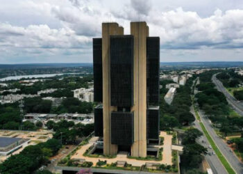 Mercado ajusta projeções do IPCA e PIB em 2024