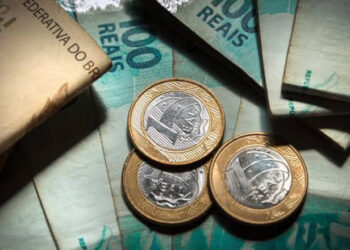 Ministério da Fazenda eleva previsão de crescimento do PIB para 3,2% em 2024 e ajusta estimativas de inflação