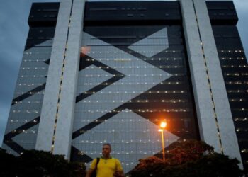 Banco do Brasil lança poupança social digital para beneficiários de programas sociais