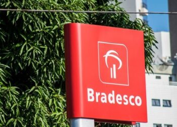 Economia brasileira deve enfrentar alta de juros com apoio de safra e poupança familiar, diz Bradesco