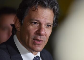 Haddad mira crescimento econômico acima de 2,5%
