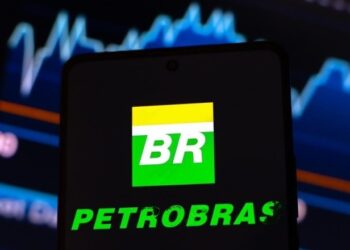 Petrobras lidera dividendos no mercado brasileiro em 2024