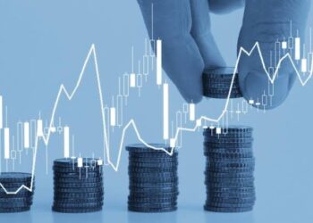 Taxas de DIs fecham em queda com perspectiva de medidas de contenção de gastos do governo