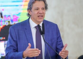 “Estamos nos preparativos finais para  o corte de gastos”, diz Haddad