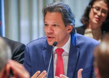 Haddad critica imprensa sobre cobertura da desoneração fiscal e defende pacote de ajustes