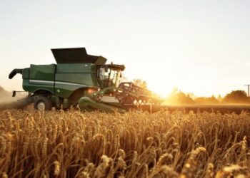 Santander revisa alta no PIB do Brasil em 2025 para 1,8%, impulsionado pelo agro