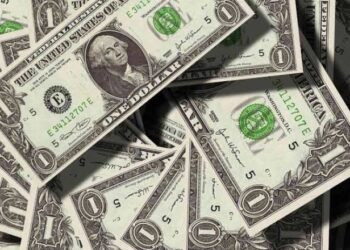 Risco fiscal acende alerta para patamar do dólar superior a R$7, diz BTG