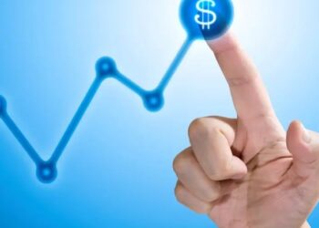 Taxas de juros futuras sobem com PIB forte e dúvidas fiscais