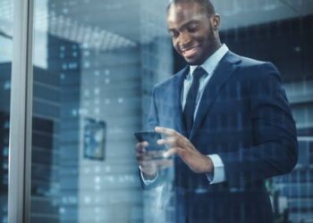 Confiança do varejo cai em janeiro