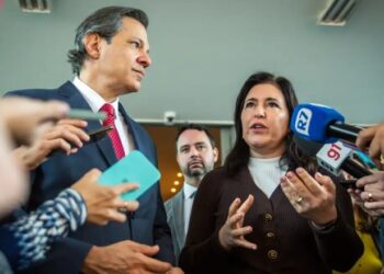 Diante do atraso no orçamento de 2025, Governo Federal pretende criar decreto para segurar despesas