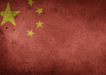 China impõe tarifa retaliatória de até 100% a produtos alimentícios do Canadá