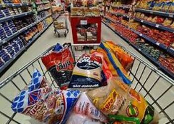 Consumo dos brasileiros cai 4,25%  em fevereiro, aponta Abras