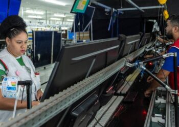 Entidade aponta os principais entraves à competitividade do Brasil