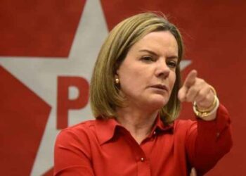 “Juro alto? Vá de empréstimo do Lula”, diz Gleisi em defesa do consignado